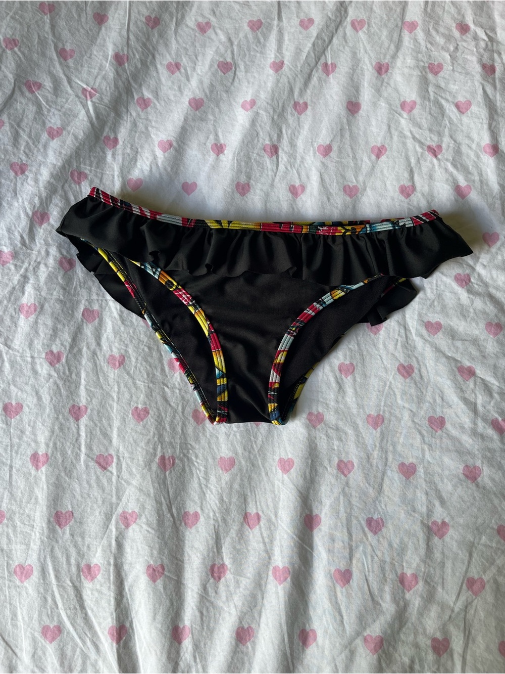 Eckored ruffle bikini bottoms
